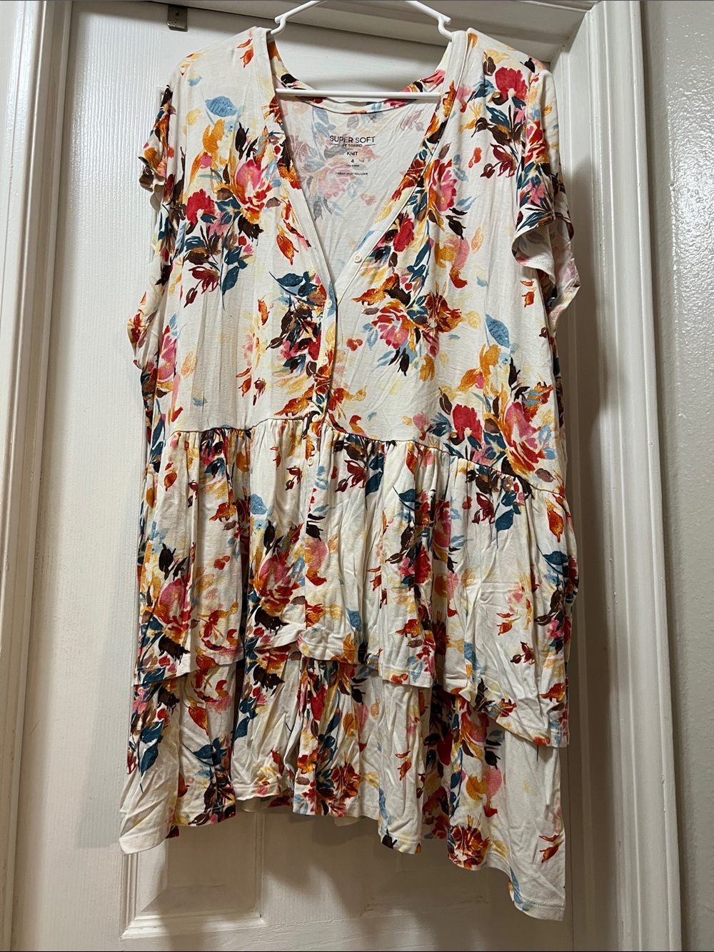 torrid Cream Floral Tiered V-Neck Tunic